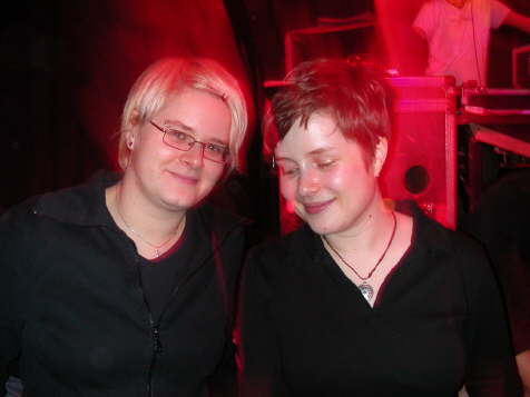 Nr. 29: Ladys in red